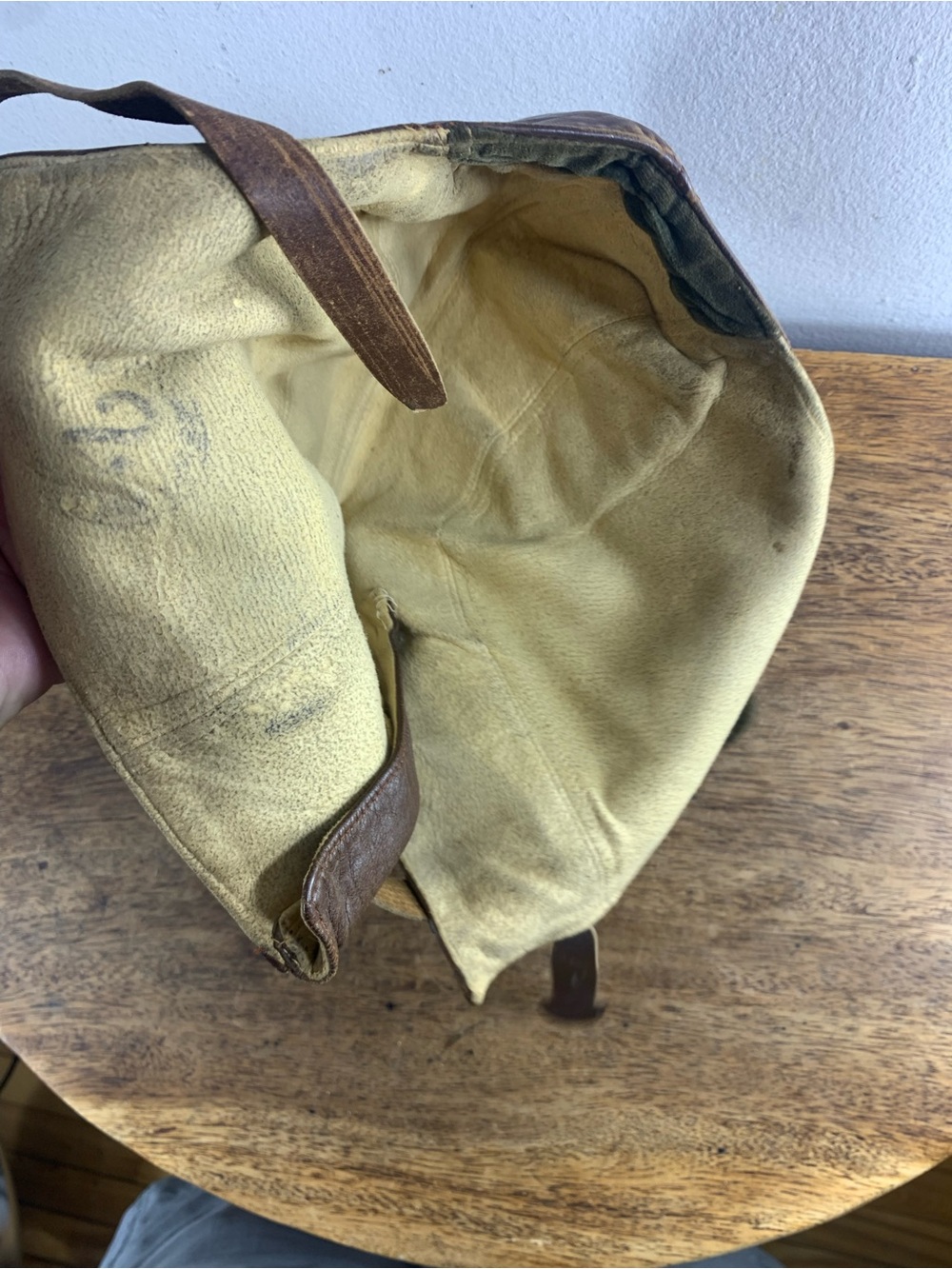 VintageWW2 Canadian or British army aviator military flight combat leatherhelmet - Picture 7 of 8